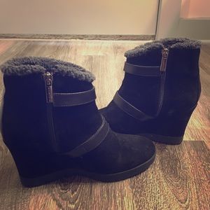 Aquatalia boots